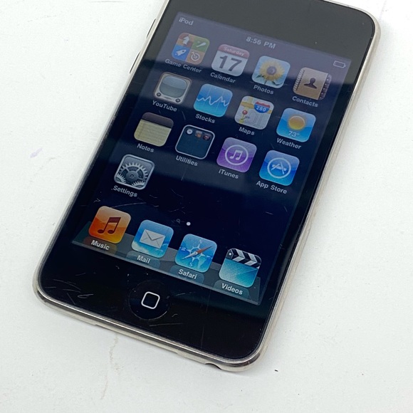 APPLE IPOD TOUCH 2ND GENERATION 8gb UNLOCKED NO CRACKS [A1288] - Picture 2 of 3